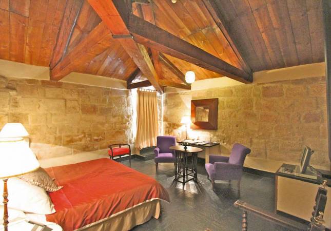 Las mejores habitaciones en Hotel Posada Castillo del Buen Amor. Relájate con nuestro Spa y Masaje en Salamanca